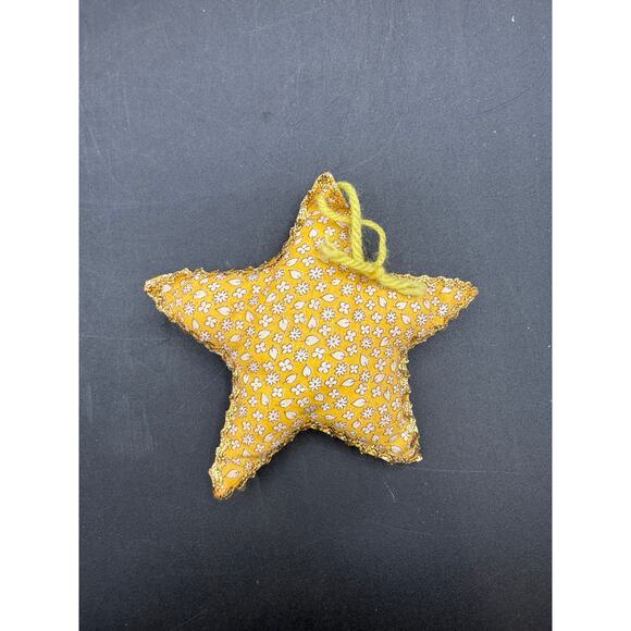 Set of 6 Vintage Handmade Christmas Plush Ornaments - Picture 7 of 7